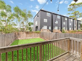 1917 W 15th Street A, Houston TX 77008