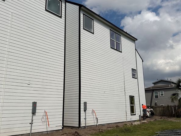 2709 Berry Street, Houston TX 77004