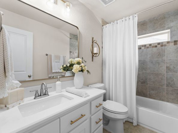 72 Twin Ponds Place, Tomball TX 77375