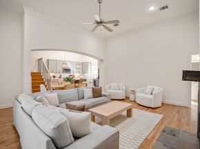 5841 Darling Street C, Houston TX 77007