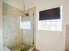 5841 Darling Street C, Houston TX 77007