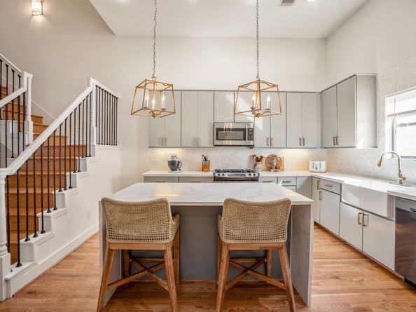 5841 Darling Street C, Houston TX 77007