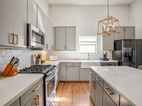 5841 Darling Street C, Houston TX 77007
