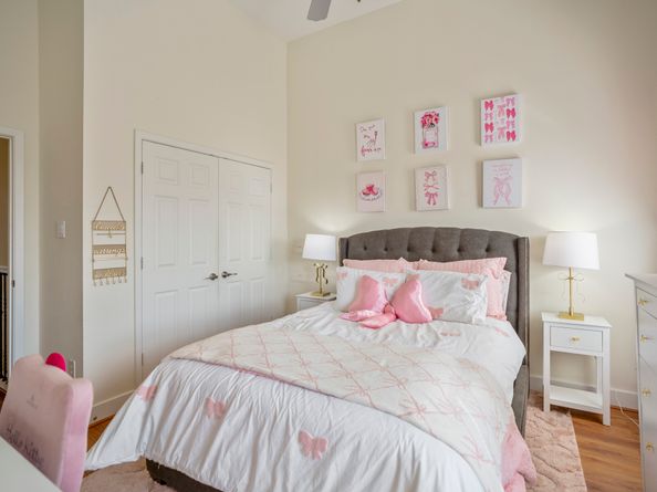 5841 Darling Street C, Houston TX 77007
