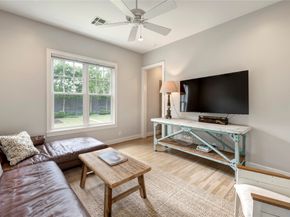 922 Prince Street, Houston TX 77008