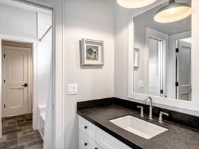 922 Prince Street, Houston TX 77008