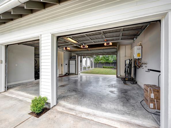 922 Prince Street, Houston TX 77008