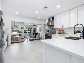 6319 Woodbrook Lane, Houston TX 77008