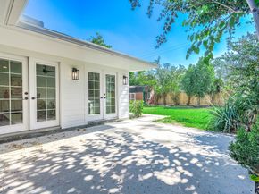 6319 Woodbrook Lane, Houston TX 77008