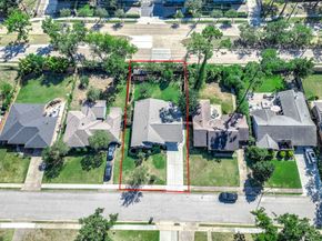 6319 Woodbrook Lane, Houston TX 77008