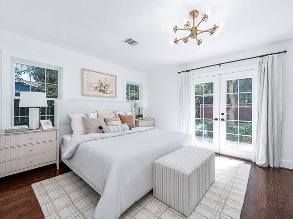 6319 Woodbrook Lane, Houston TX 77008