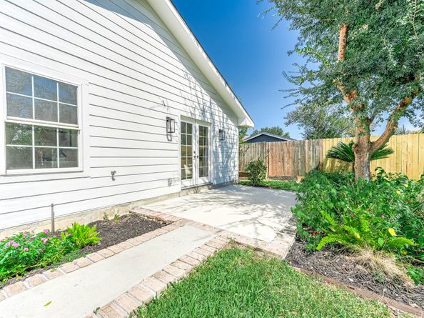 6319 Woodbrook Lane, Houston TX 77008