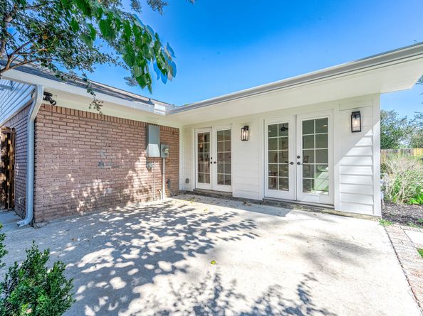 6319 Woodbrook Lane, Houston TX 77008