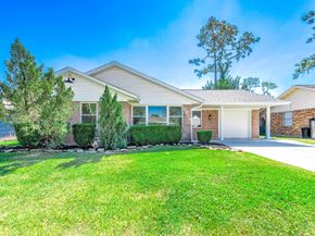 6319 Woodbrook Lane, Houston TX 77008
