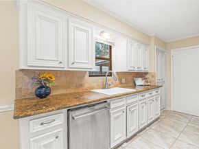 2823 Rockarbor Drive, Houston TX 77063