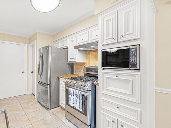 2823 Rockarbor Drive, Houston TX 77063