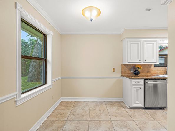 2823 Rockarbor Drive, Houston TX 77063