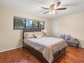 2823 Rockarbor Drive, Houston TX 77063