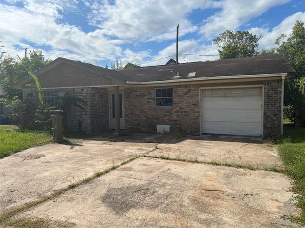 7226 England Street, Houston TX 77021