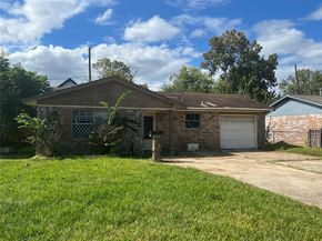 7226 England Street, Houston TX 77021