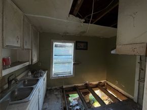 12906 Century Lane, Houston TX 77015