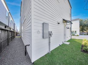 8918 Sunshine Laverne Lane, Houston TX 77080