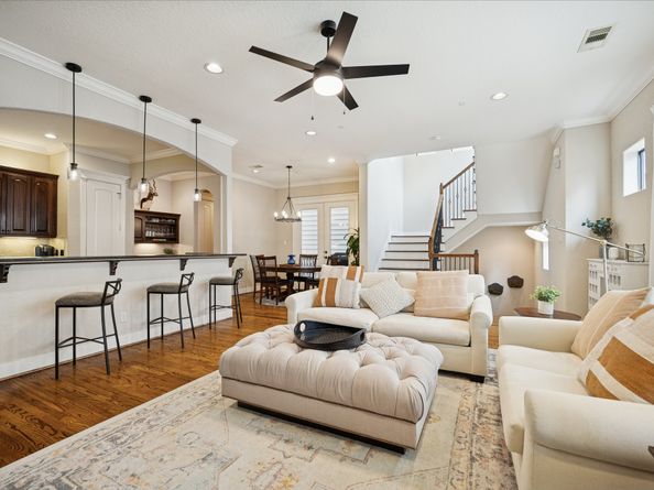 934 W 22nd Street B, Houston TX 77008