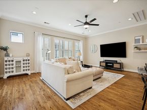 934 W 22nd Street B, Houston TX 77008