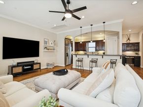 934 W 22nd Street B, Houston TX 77008