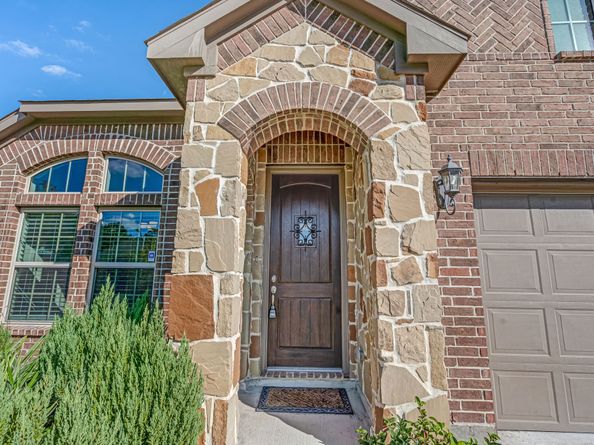 2926 Grand Hawthorne Road, Conroe TX 77385