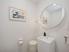 1425 Nantucket Drive B, Houston TX 77057