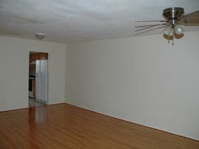 10325 Huntington Place Drive 325, Houston TX 77099