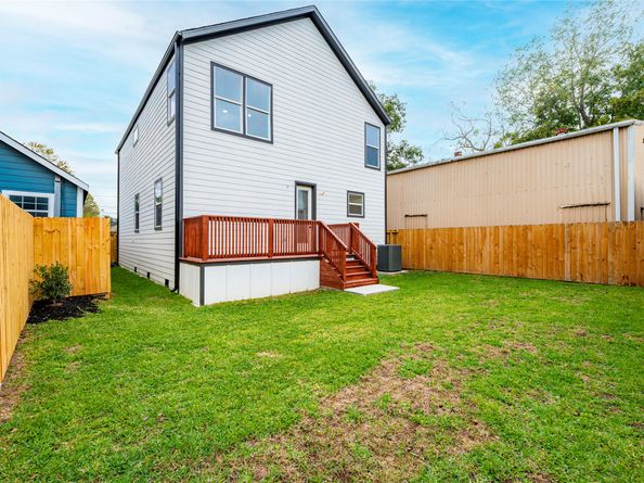 7709 Avenue L, Houston TX 77012