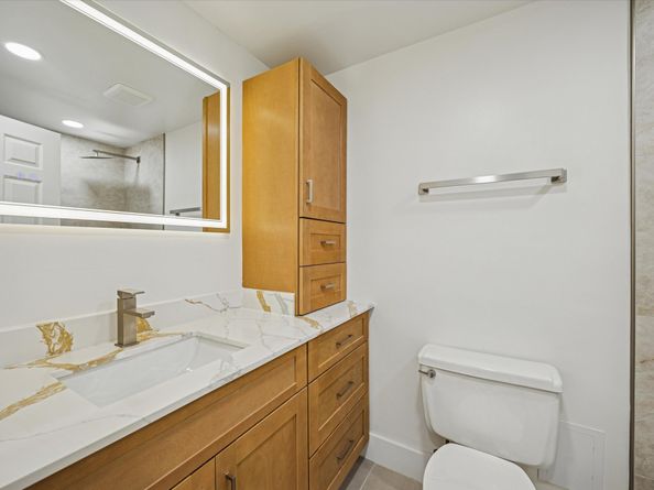 2001 Holcombe Boulevard 2203, Houston TX 77030