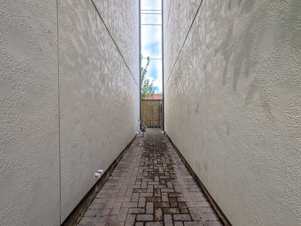 7210 Laguna Villas, Houston TX 77036