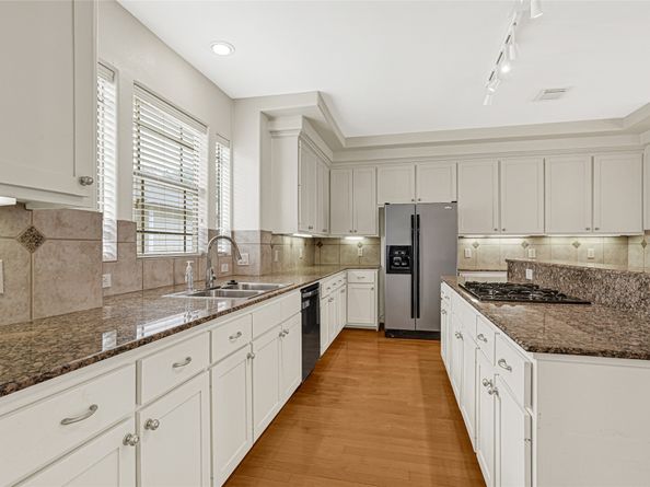 2414 Calumet Street B, Houston TX 77004