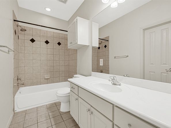 2414 Calumet Street B, Houston TX 77004