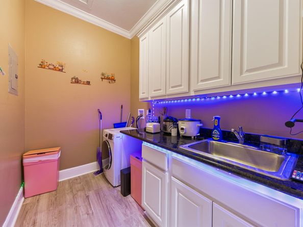 12832 Willow Centre Drive, Houston TX 77066