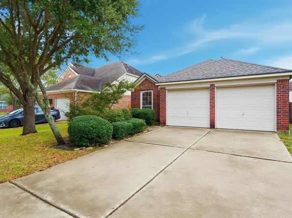 7214 Chasegrove Lane, Richmond TX 77407