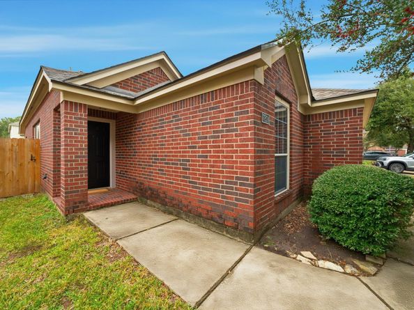 7214 Chasegrove Lane, Richmond TX 77407