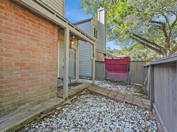 1547 Prairie Grove Drive, Houston TX 77077