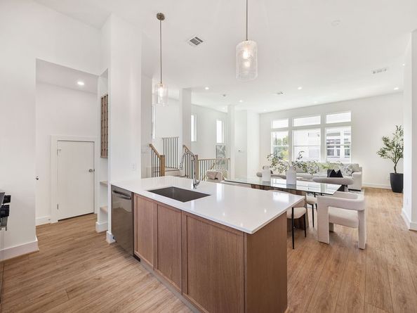 1715 Mary Street, Houston TX 77026