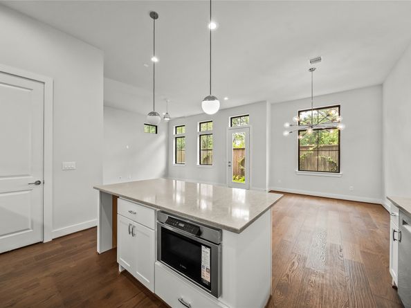 1705 Bologna Lane, Houston TX 77055