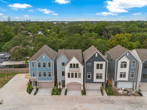 1705 Bologna Lane, Houston TX 77055