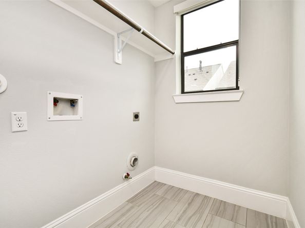 1258 N Post Oak Road B, Houston TX 77055