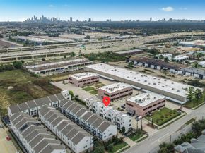 1258 N Post Oak Road B, Houston TX 77055