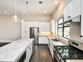 1258 N Post Oak Road B, Houston TX 77055