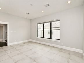 1258 N Post Oak Road B, Houston TX 77055