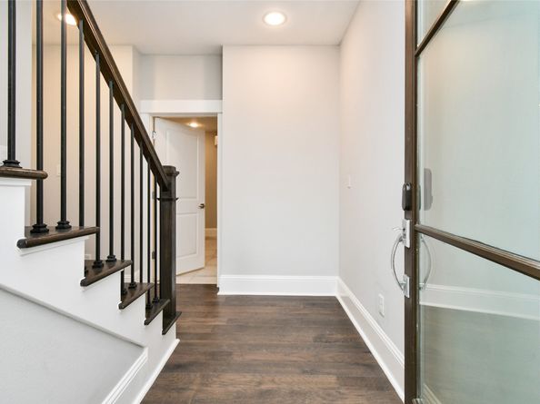 1258 N Post Oak Road B, Houston TX 77055