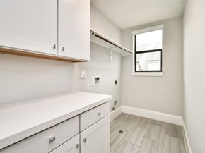 1258 N Post Oak Road B, Houston TX 77055